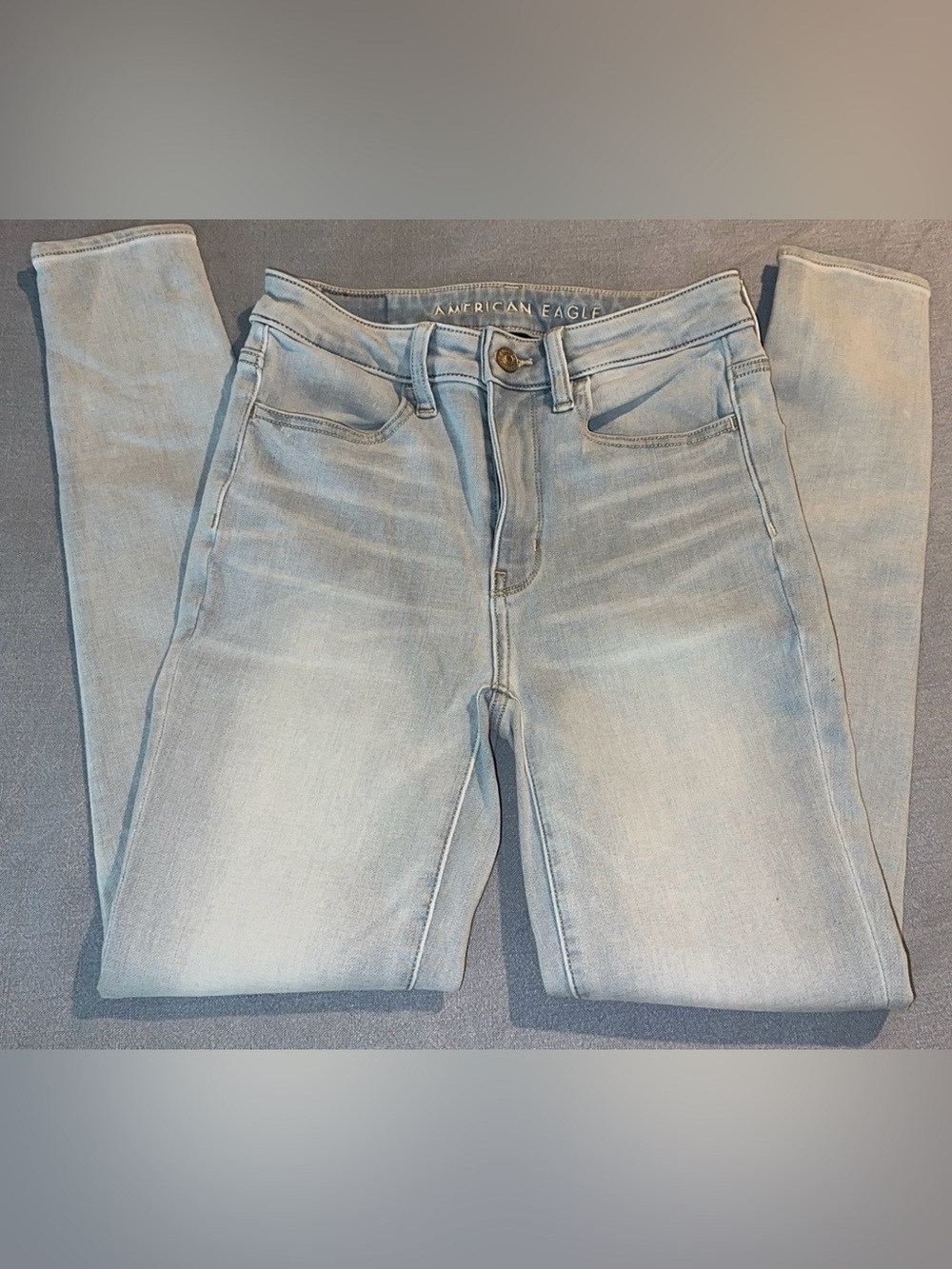 American Eagle Outfitters Light Blue High-Rise Women’s Jeans